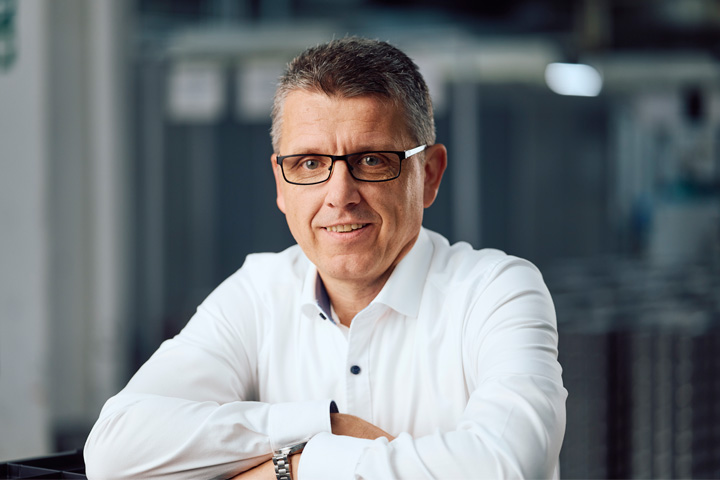 CTO - Dr.-Ing. Wolfgang Gref Dr.-Ing. Wolfgang Gref, Technical Managing Director of the KERN LIEBERS Group.